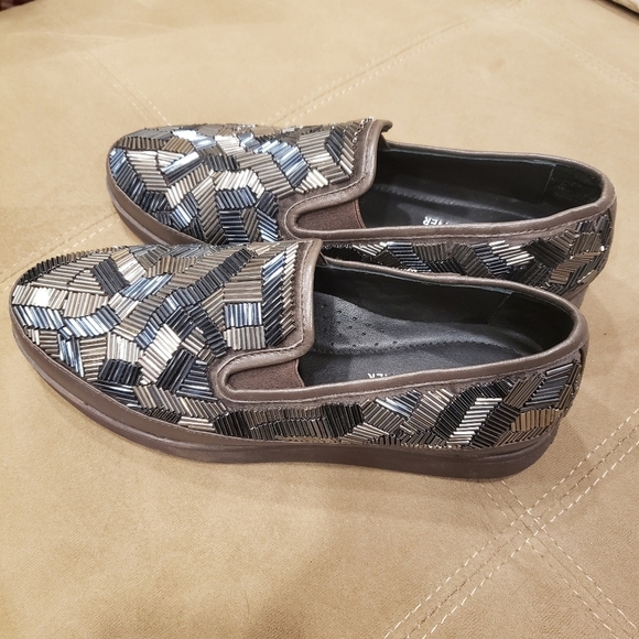 Donald J. Pliner Mickey Beaded Loafers - Sz 7.5 US - Picture 3 of 11